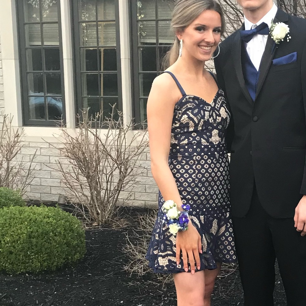 Jaus prom dress size 4